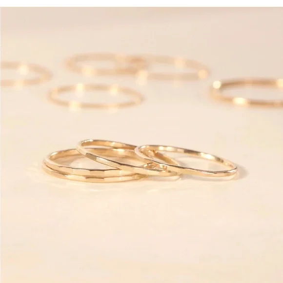 Catbird Classic Hammered Rose Gold Ring - Size 6 - Picture 5 of 7